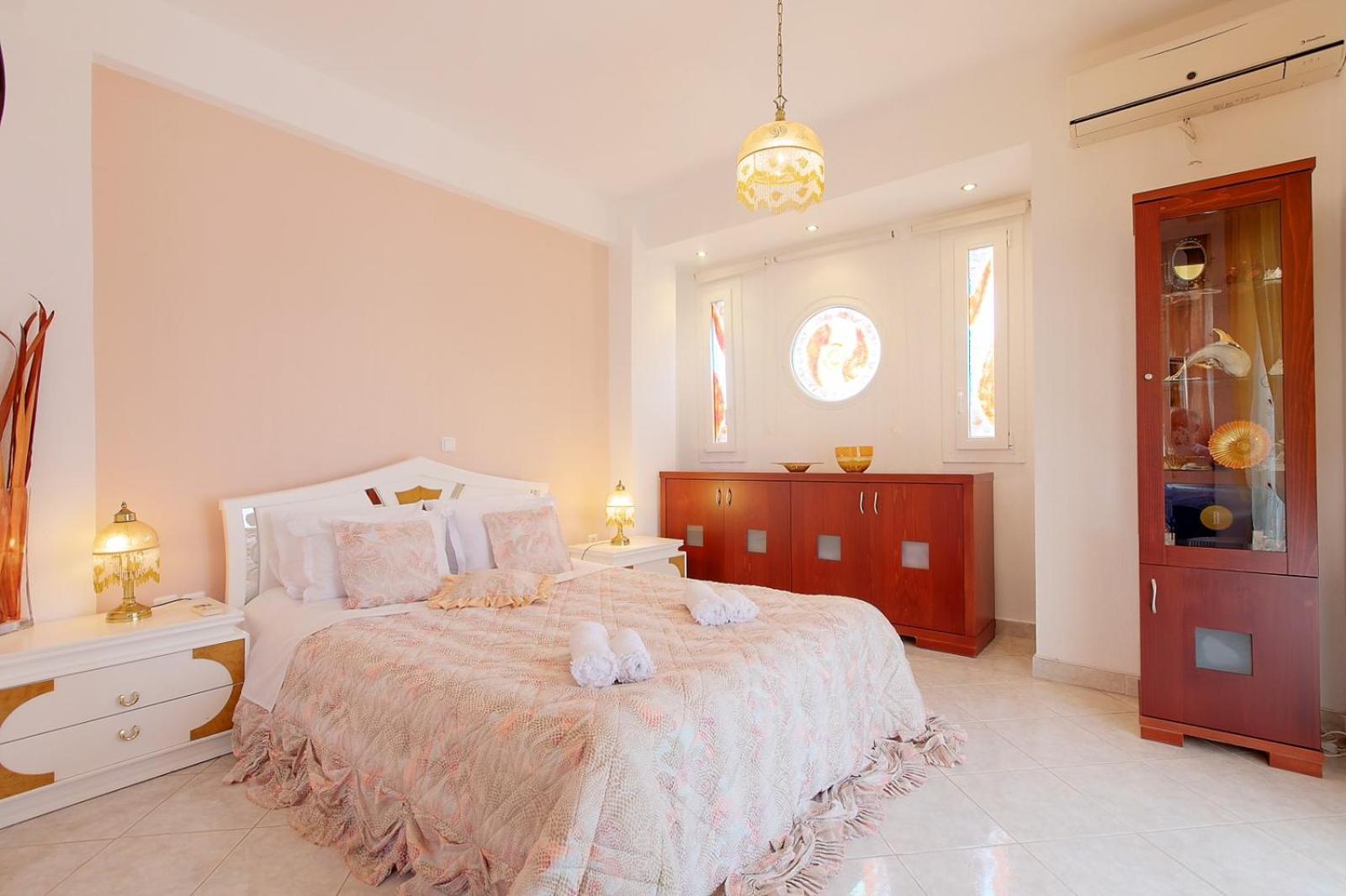 Prime Luxury Villa Beach Front เนอาวรัสนา ภายนอก รูปภาพ