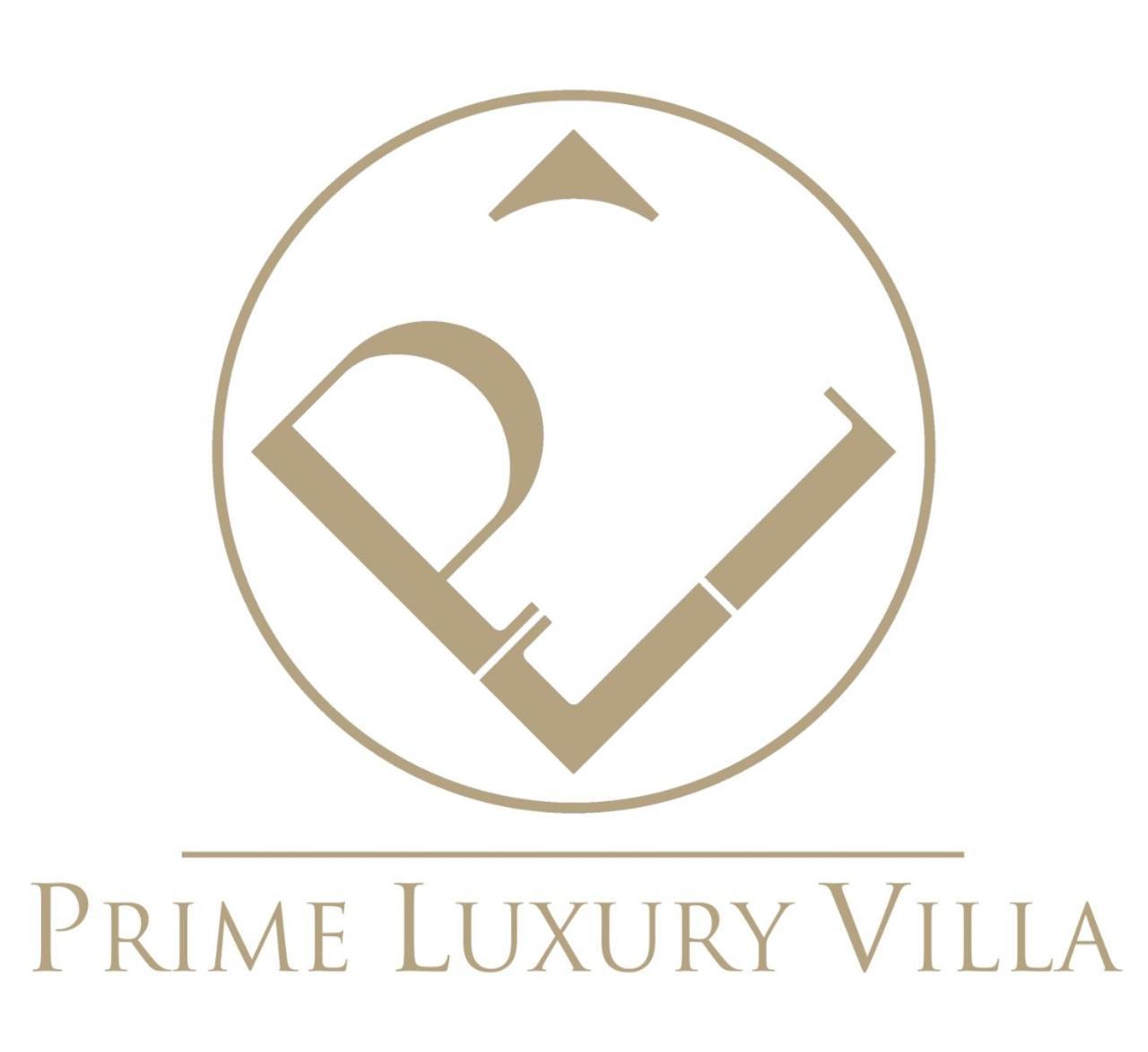 Prime Luxury Villa Beach Front เนอาวรัสนา ภายนอก รูปภาพ